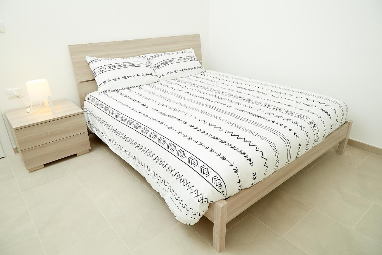 Scirocco Guest House Бриндизи Екстериор снимка